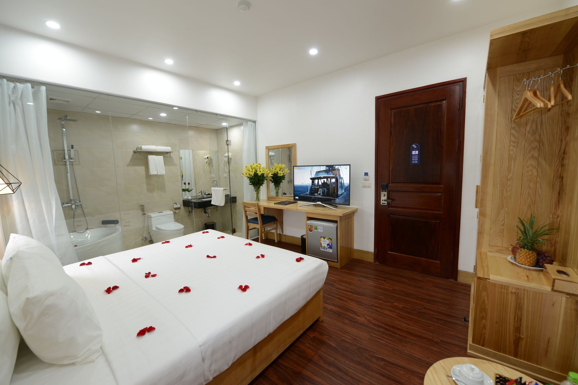 Blue Hanoi Inn City Hotel Экстерьер фото