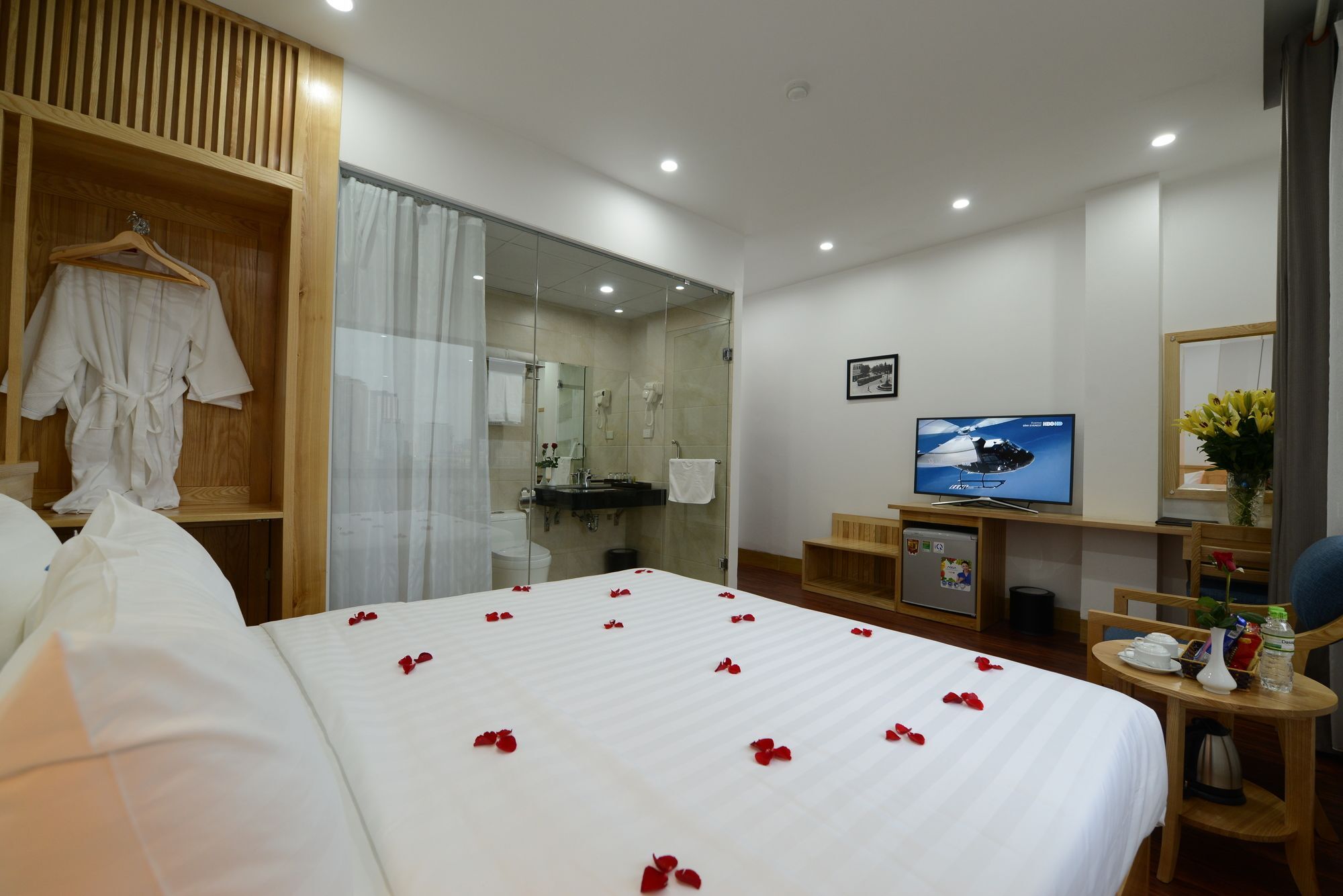 Blue Hanoi Inn City Hotel Экстерьер фото
