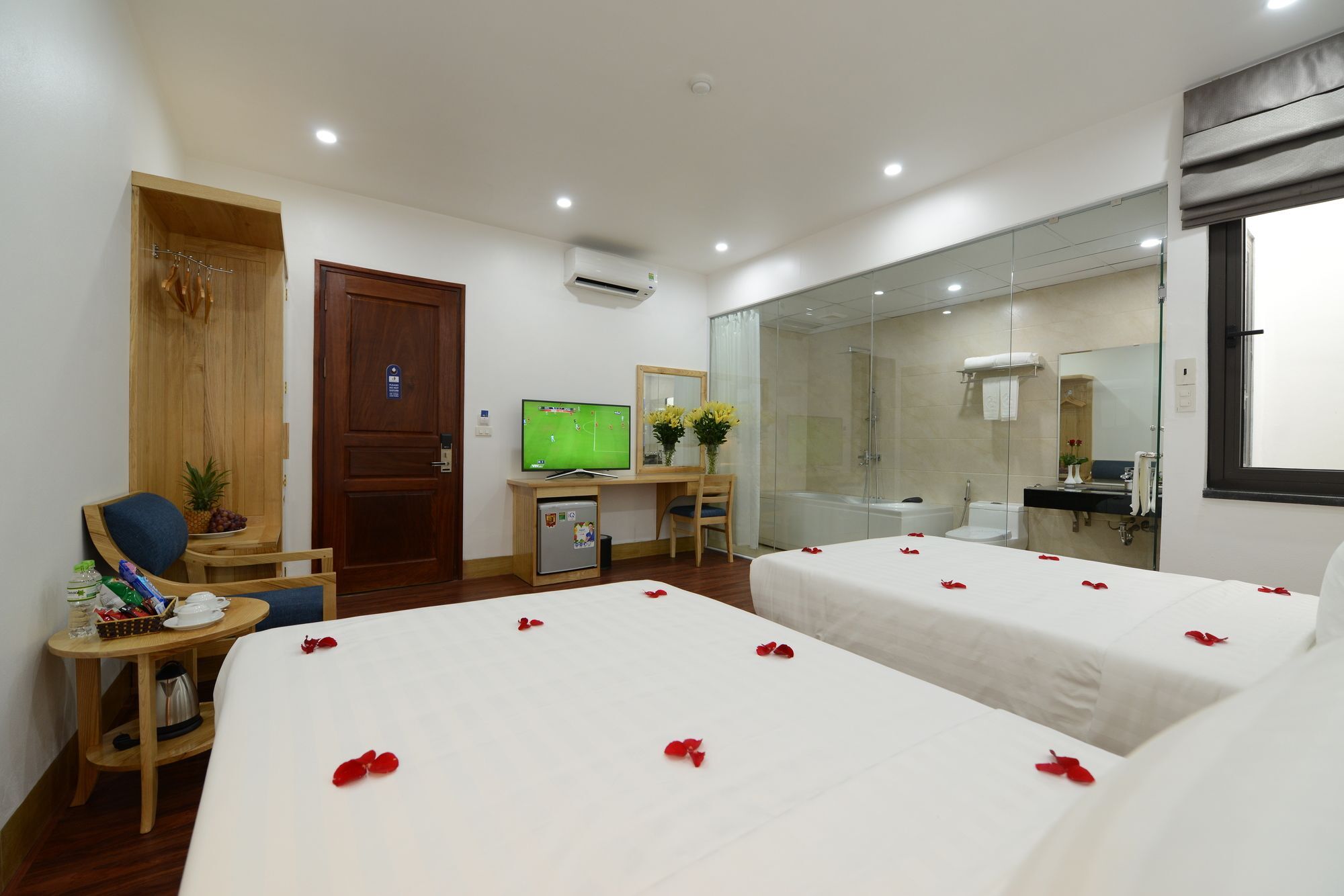 Blue Hanoi Inn City Hotel Экстерьер фото